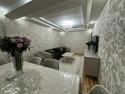 Satılır 3 otaqlı mənzil 95 m² — Bakı, İnşaatçılar 3 otaq 95.00 m²