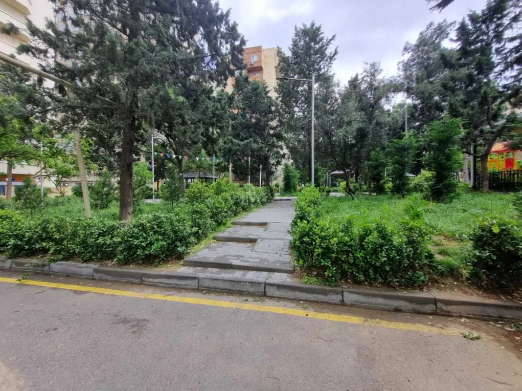 Satılır 2 otaqlı mənzil 65 m²