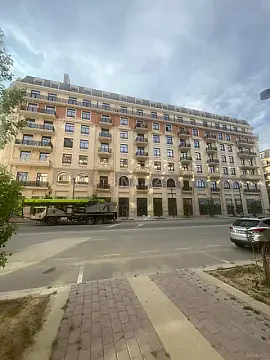 Kirayə verilir obyekt 200 m² — Bakı 200.00 m²