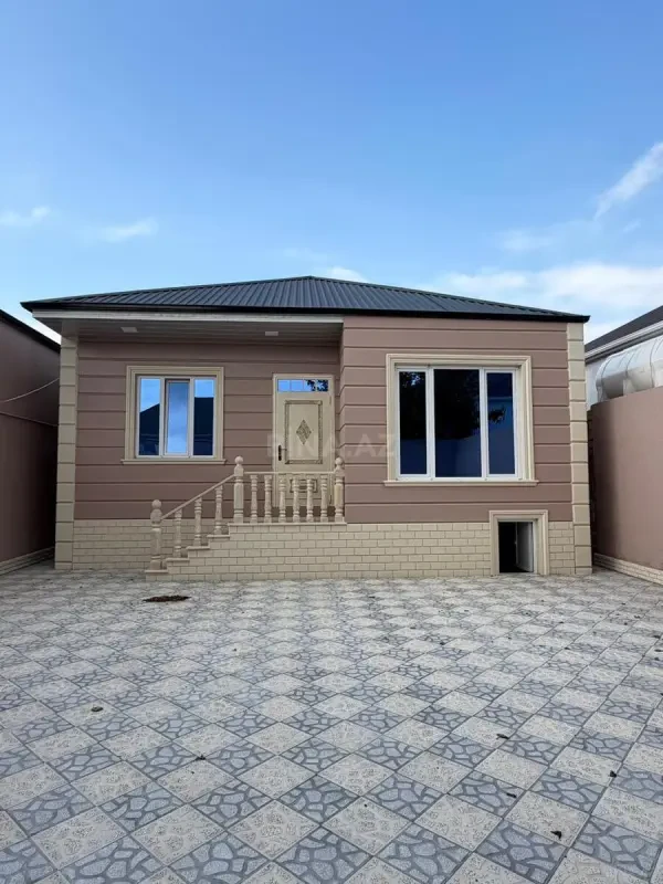 Satılır 4 otaqlı həyət evi 100 m²
