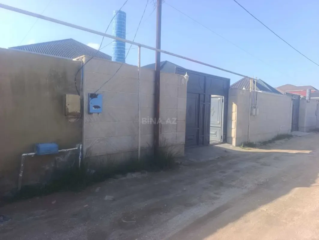 Satılır 3 otaqlı həyət evi 100 m²