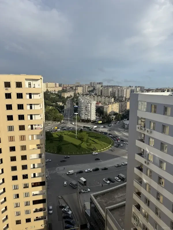 Satılır 2 otaqlı mənzil 63 m²