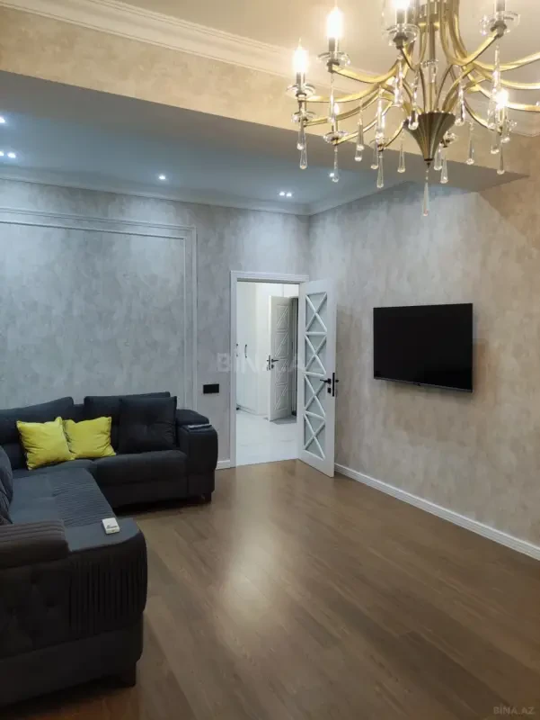 Satılır 2 otaqlı mənzil 80 m²