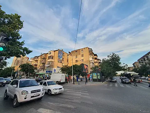 Kirayə verilir 3 otaqlı mənzil 70 m² — Bakı, Nərimanov 3 otaq 70.00 m²