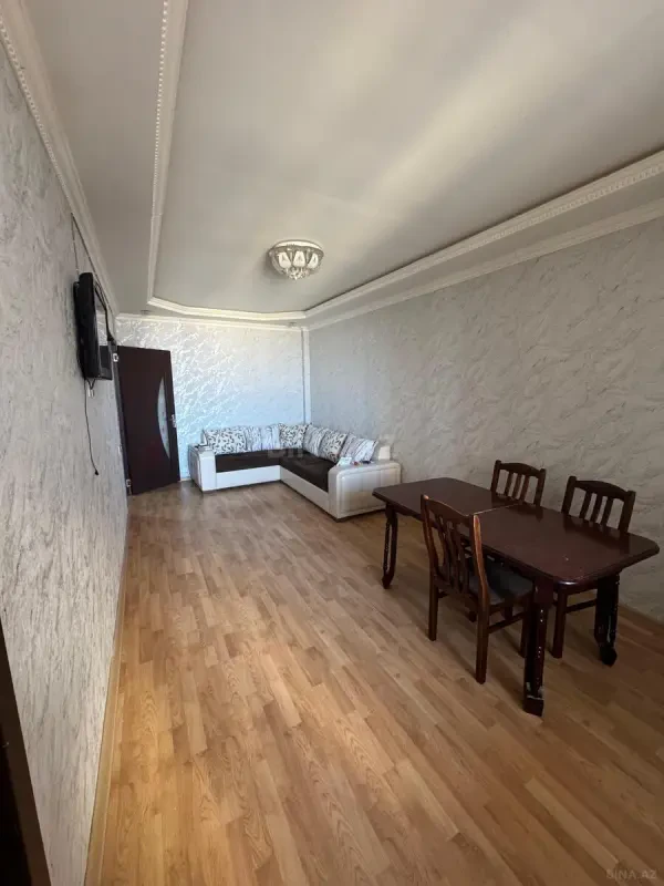 Kirayə verilir 2 otaqlı mənzil 65 m²