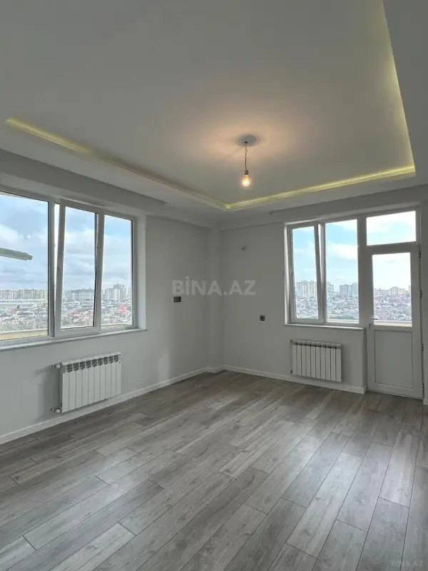 Satılır 3 otaqlı mənzil 110 m²