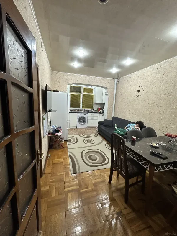 Satılır 1 otaqlı mənzil 55 m²