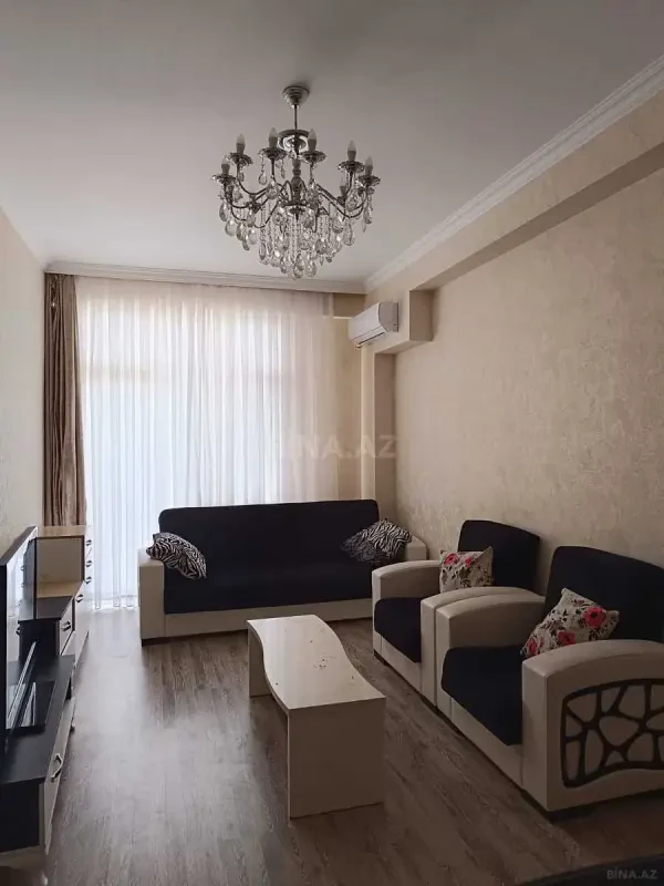Kirayə verilir 2 otaqlı mənzil 70 m²