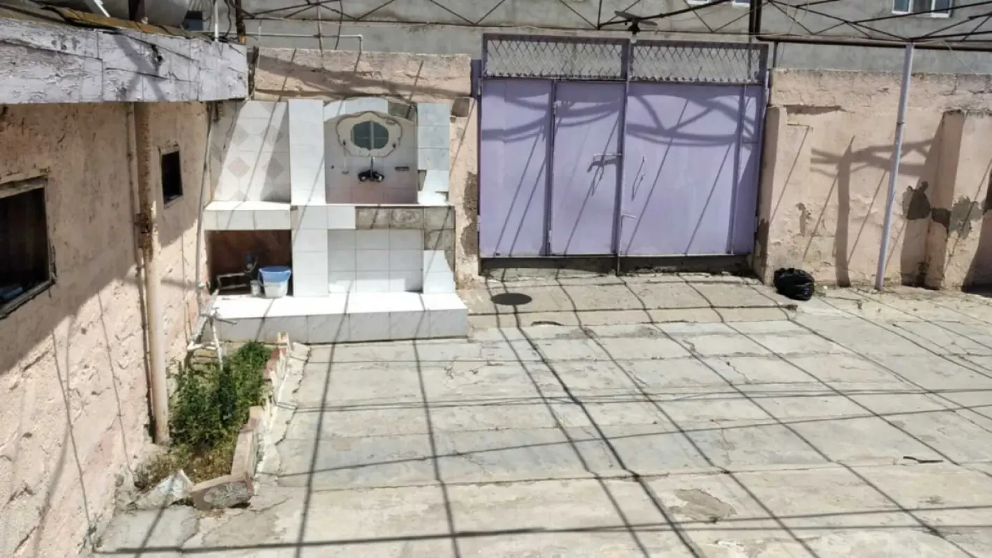 Satılır 7 otaqlı həyət evi 123 m²