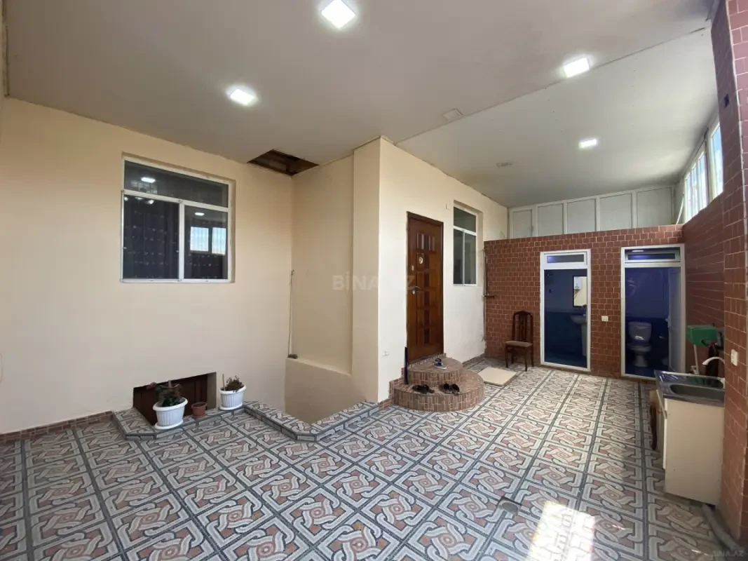Satılır 5 otaqlı həyət evi 150 m²