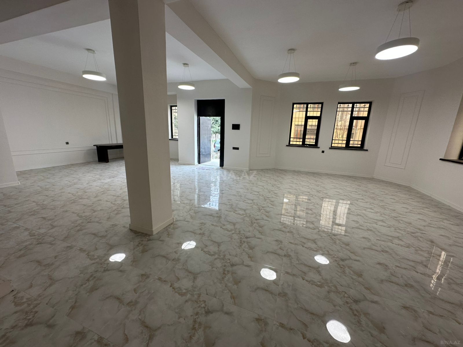 Kirayə verilir obyekt 1000 m²