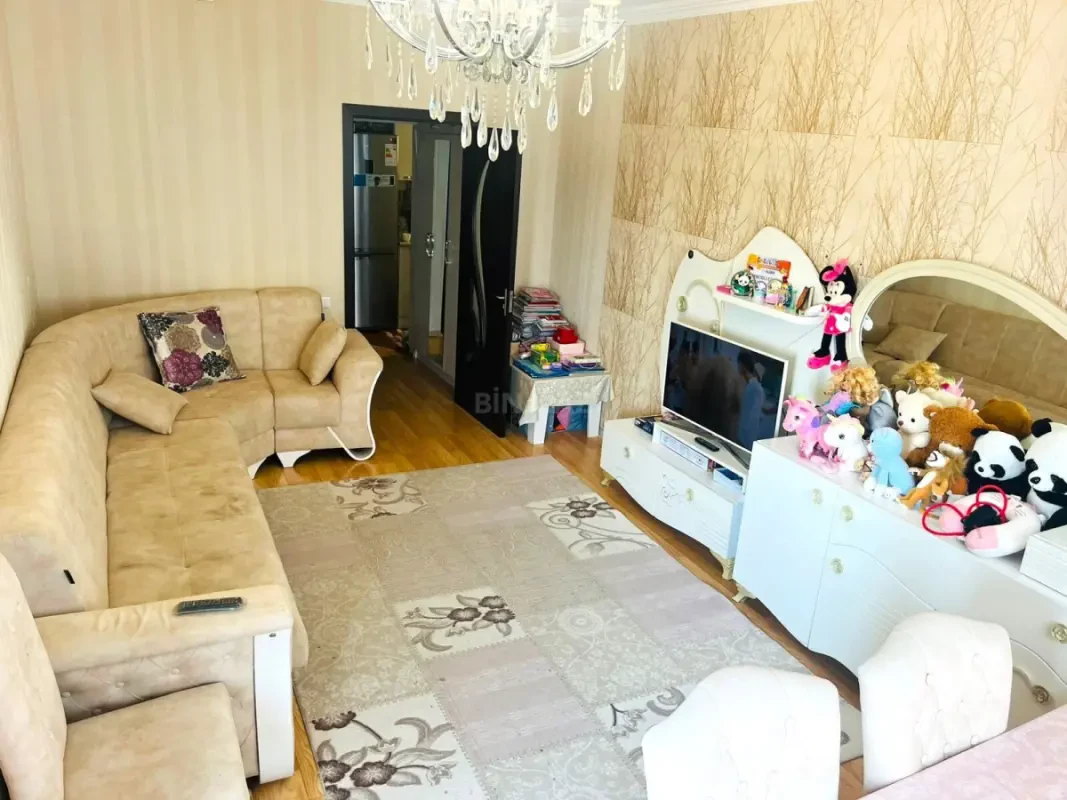 Satılır 2 otaqlı mənzil 65 m²