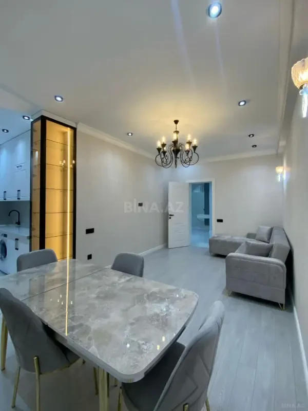 Kirayə verilir 2 otaqlı mənzil 67 m²