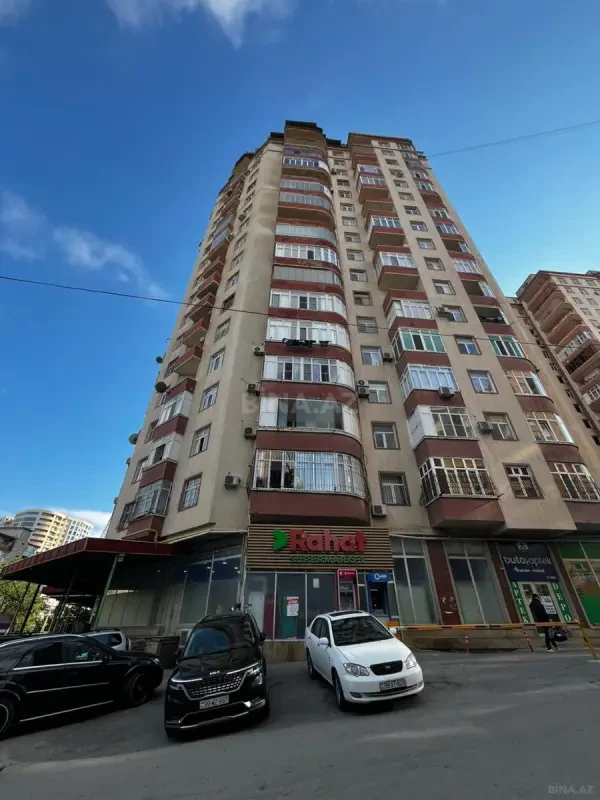Satılır 3 otaqlı mənzil 94 m²