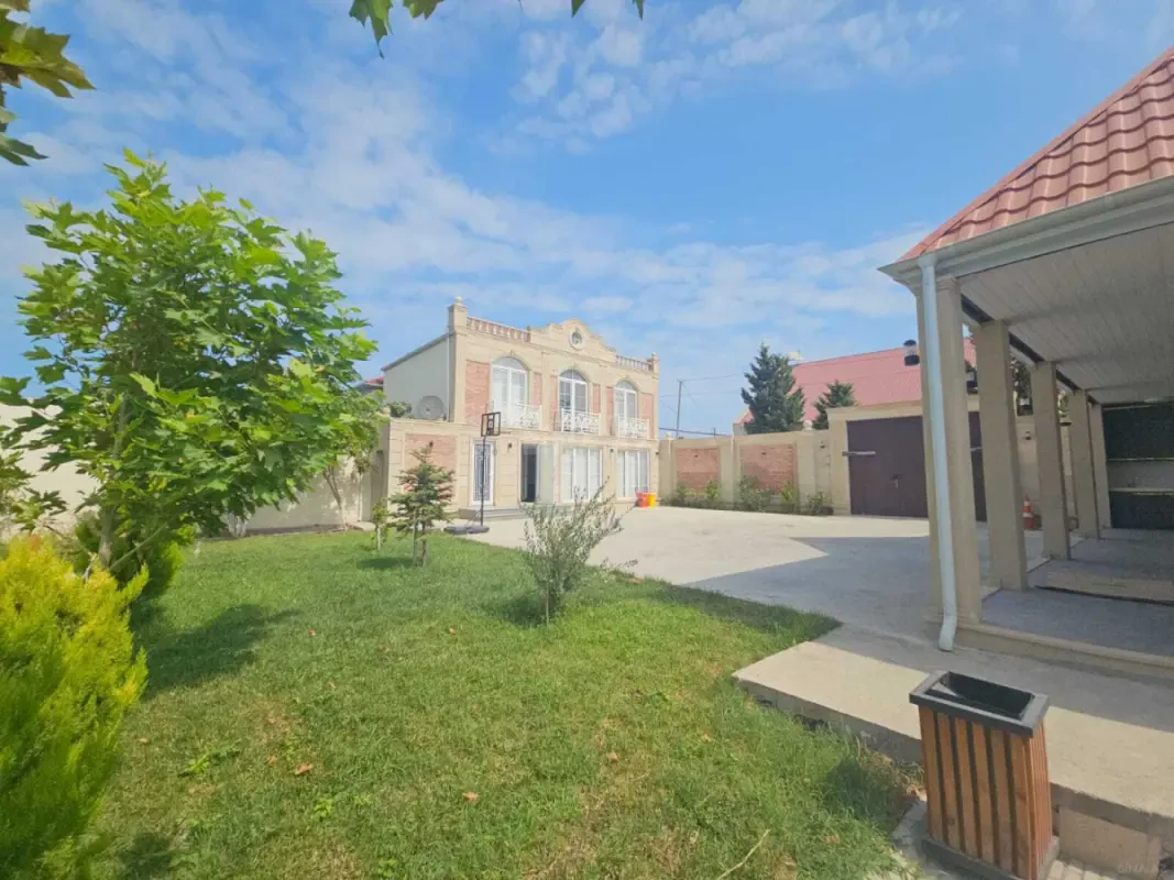 Satılır 3 otaqlı həyət evi 220 m²