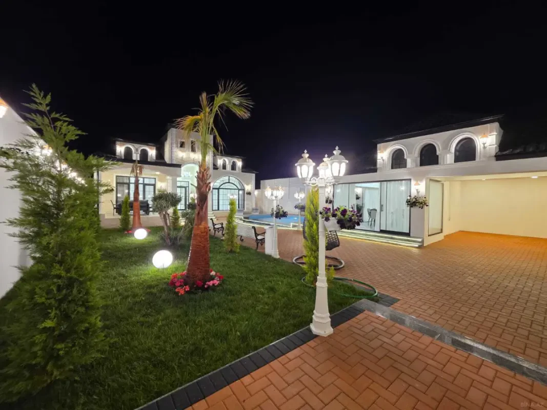 Satılır 5 otaqlı həyət evi 250 m²