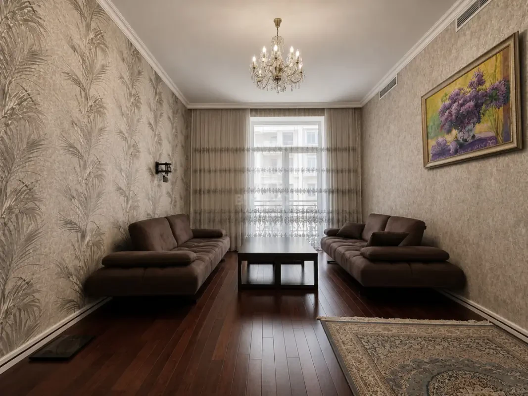Satılır 3 otaqlı mənzil 97 m²