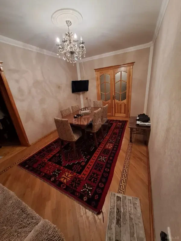 Satılır 3 otaqlı mənzil 60 m²