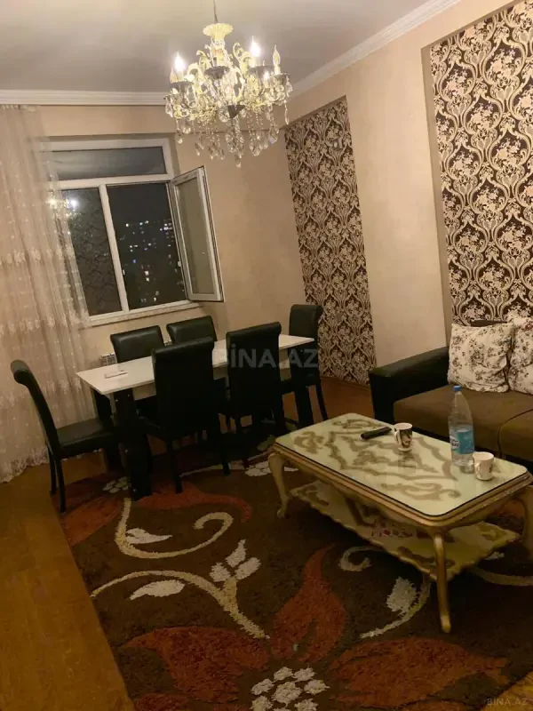 Kirayə verilir 3 otaqlı mənzil 120 m²