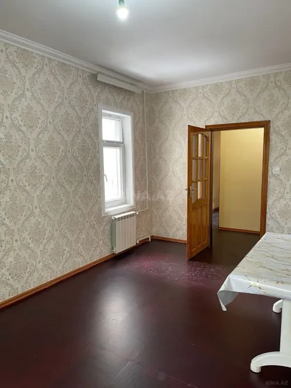 Satılır 1 otaqlı mənzil 40 m²