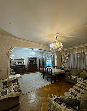 Satılır 5 otaqlı mənzil 120 m² — Bakı 5 otaq 120.00 m²