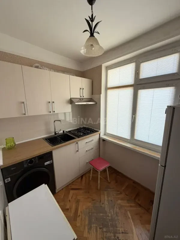 Kirayə verilir 1 otaqlı mənzil 40 m²