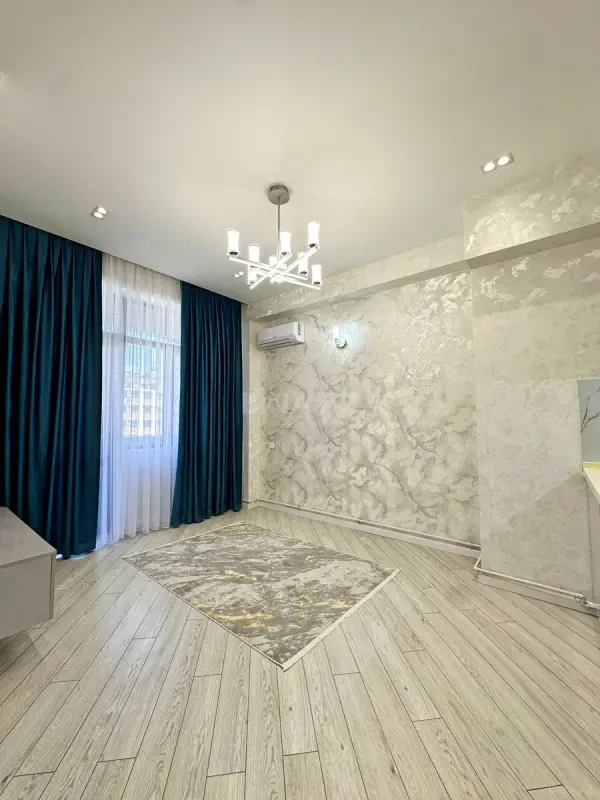 Satılır 2 otaqlı mənzil 56 m²