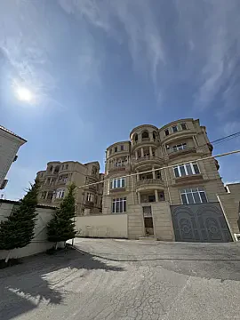 Satılır 40 otaqlı həyət evi 4000 m² — Bakı, Badamdar 40 otaq 4000.00 m²