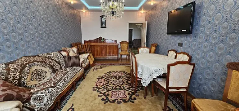 Kirayə verilir 3 otaqlı mənzil 136 m² — Bakı, Nərimanov 3 otaq 136.00 m²
