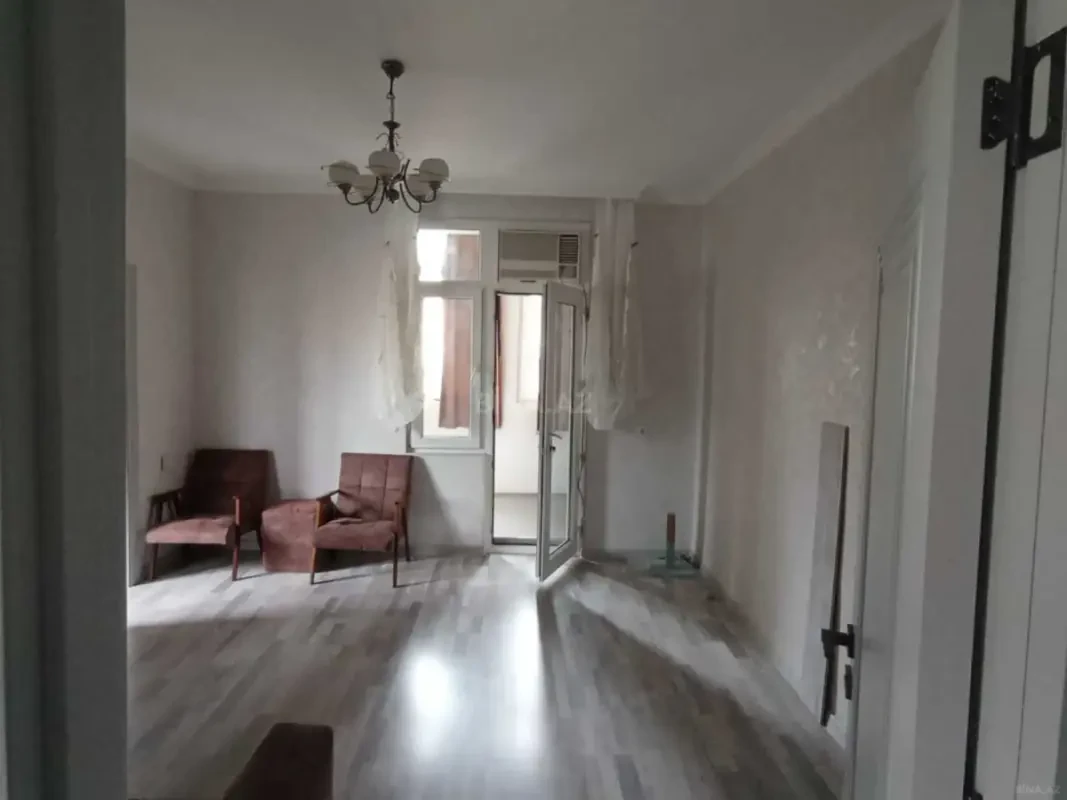 Satılır 2 otaqlı mənzil 38 m²