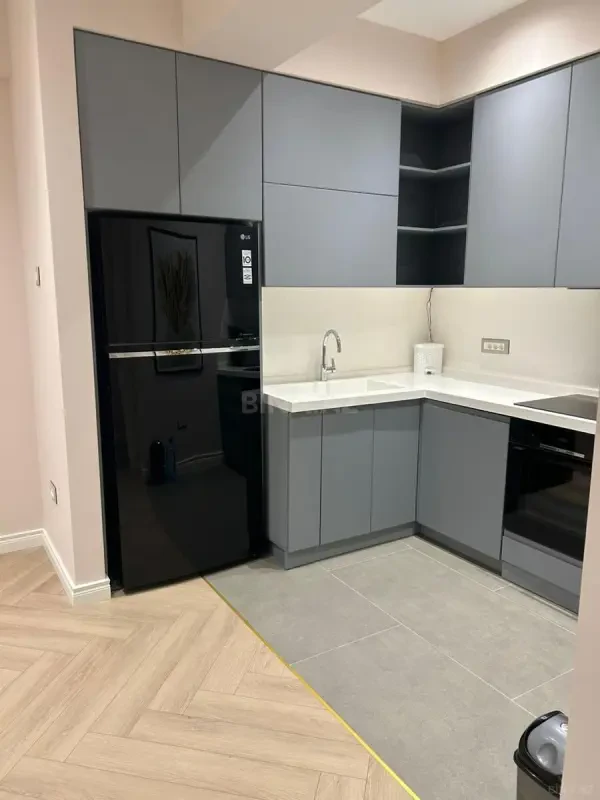 Kirayə verilir 2 otaqlı mənzil 70 m²
