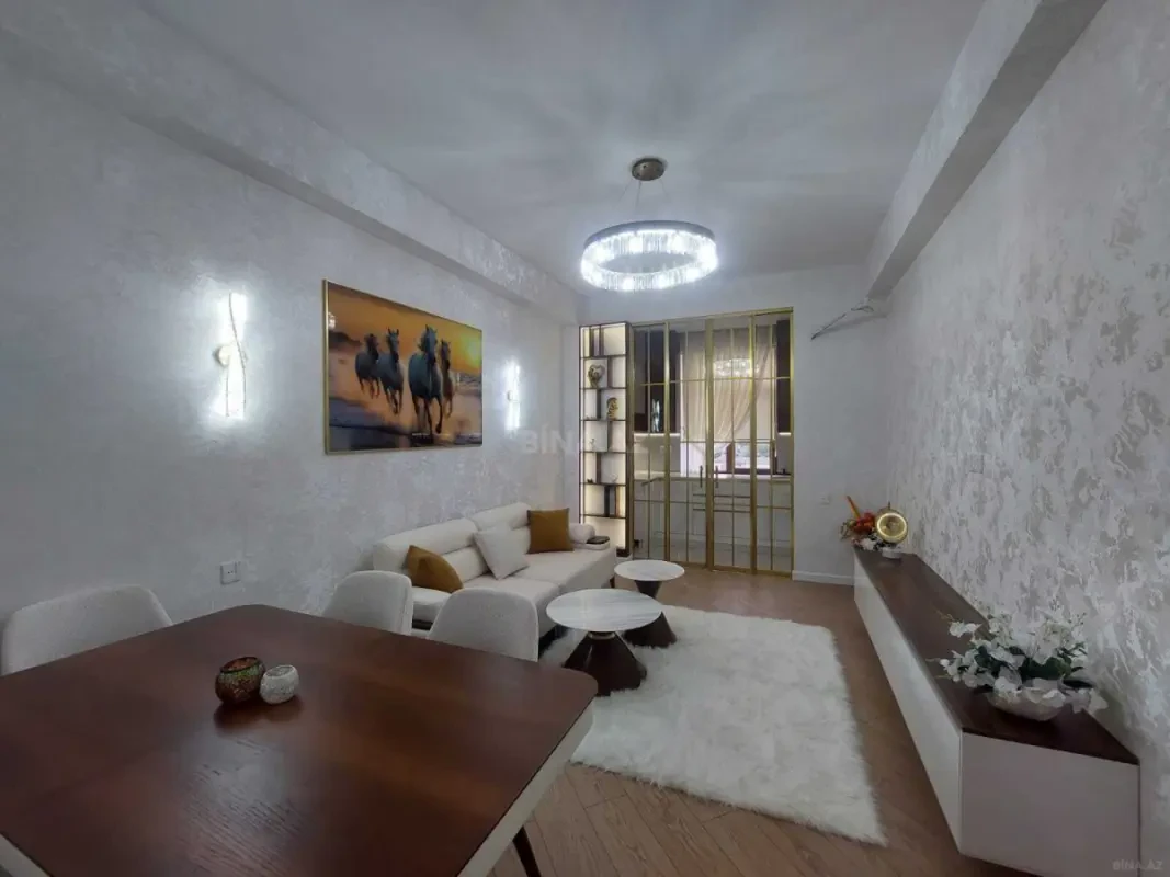 Satılır 2 otaqlı mənzil 66 m²