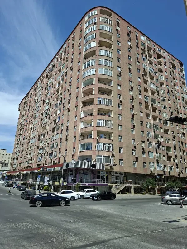 Satılır 2 otaqlı mənzil 95 m²