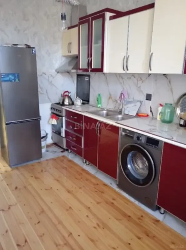 Kirayə verilir 3 otaqlı mənzil 145 m²