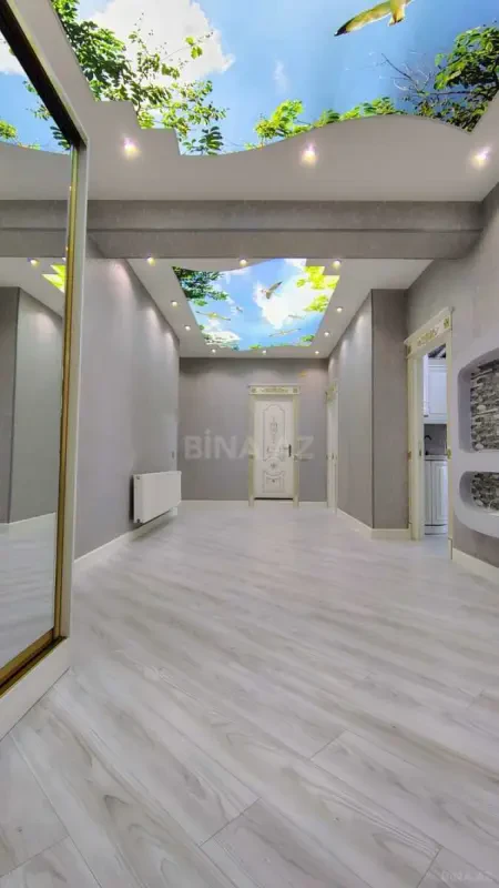 Satılır 3 otaqlı mənzil 140 m²