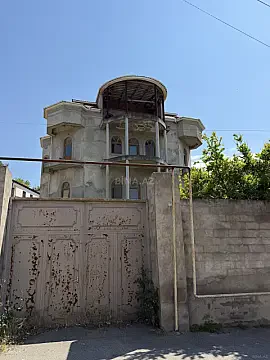 Satılır 14 otaqlı həyət evi 800 m² — Bakı 14 otaq 800.00 m²