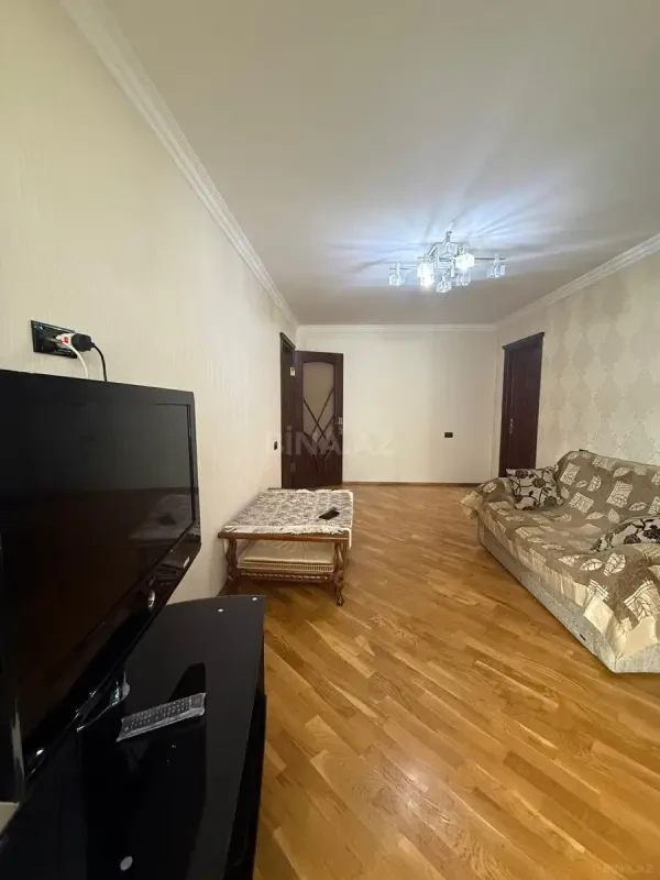Kirayə verilir 2 otaqlı mənzil 55 m²