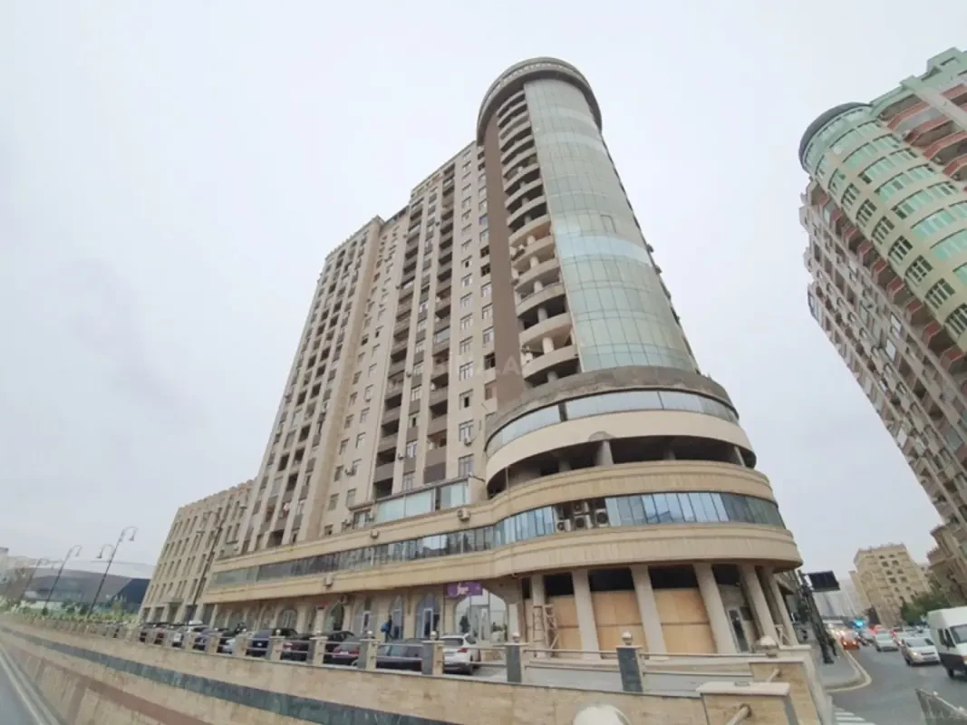 Kirayə verilir 2 otaqlı mənzil 70 m²
