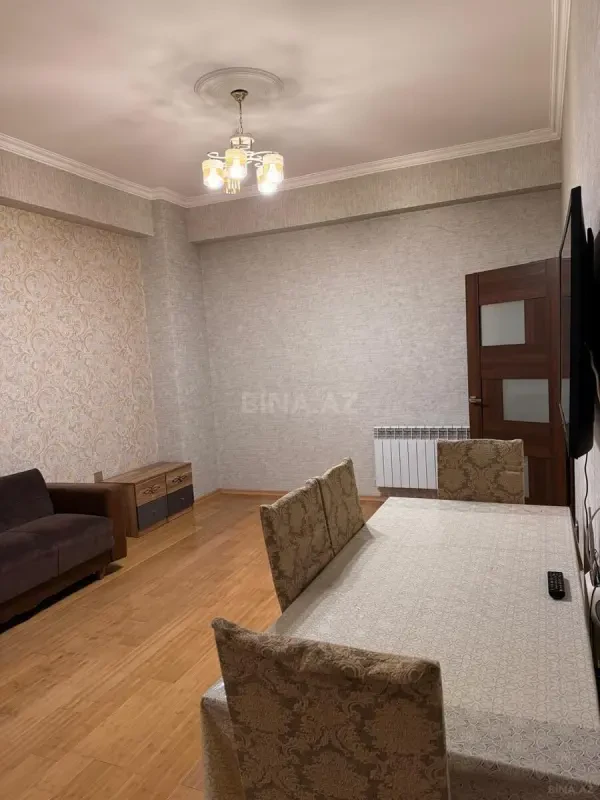Kirayə verilir 2 otaqlı mənzil 55 m²