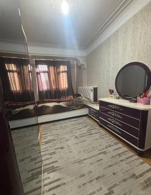 Satılır 3 otaqlı mənzil 70 m²