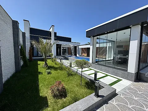 Satılır 4 otaqlı həyət evi 180 m² — Bakı, Şüvəlan 4 otaq 180.00 m²
