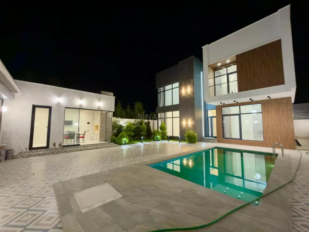 Satılır 5 otaqlı həyət evi 245 m²