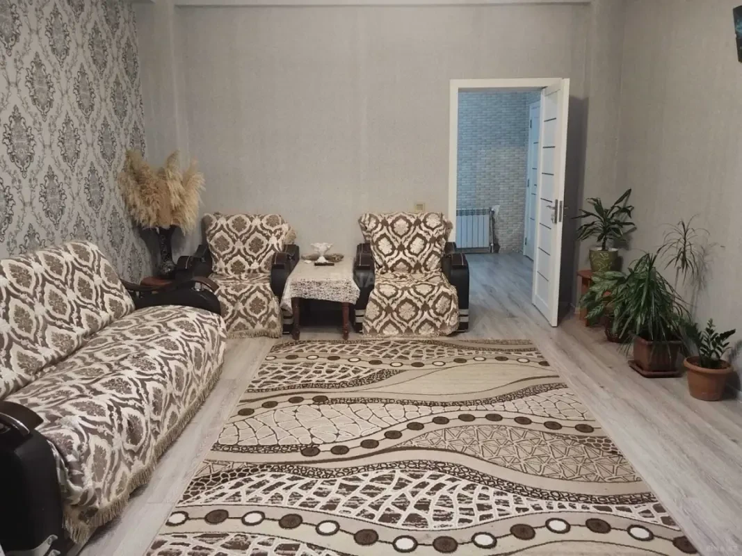 Kirayə verilir 2 otaqlı mənzil 80 m²