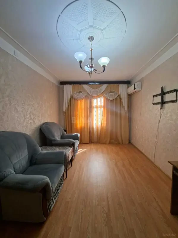 Satılır 2 otaqlı mənzil 45 m²