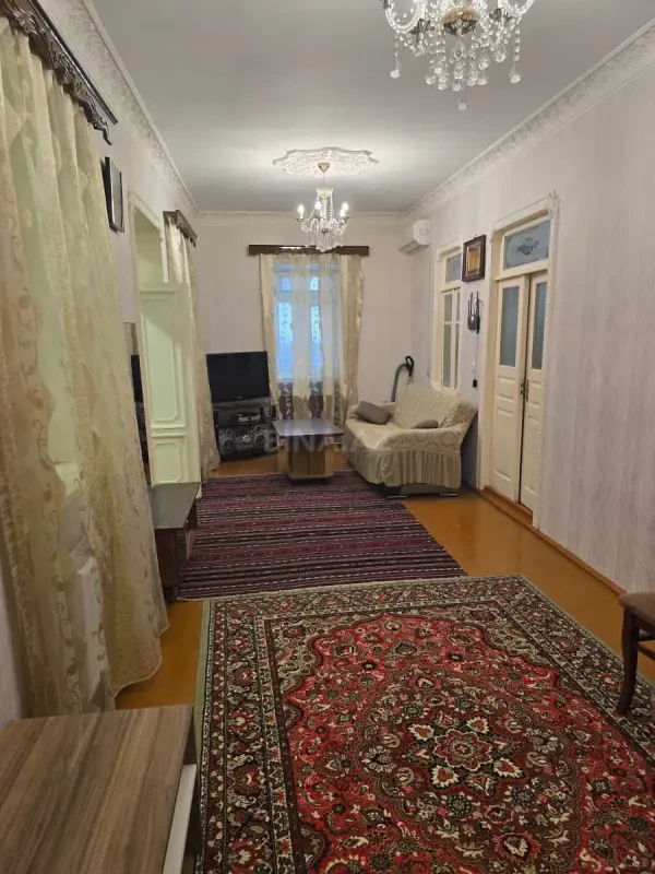 Kirayə verilir 2 otaqlı həyət evi 60 m²