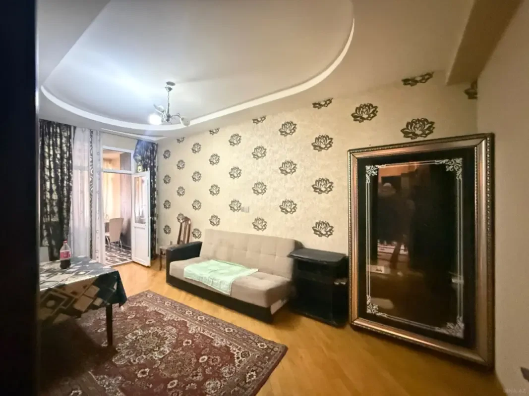 Kirayə verilir 2 otaqlı mənzil 65 m²
