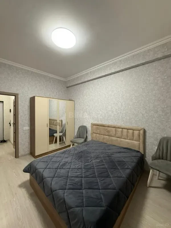 Kirayə verilir 2 otaqlı mənzil 50 m²