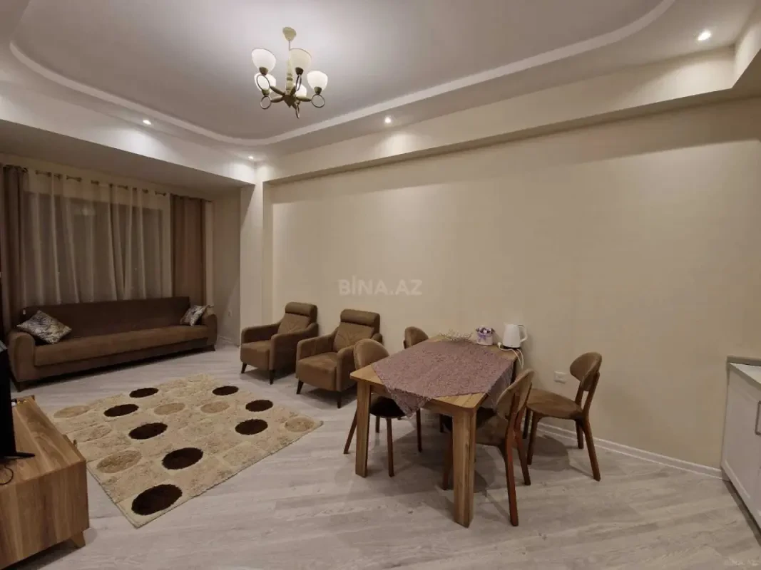 Kirayə verilir 2 otaqlı mənzil 70 m²