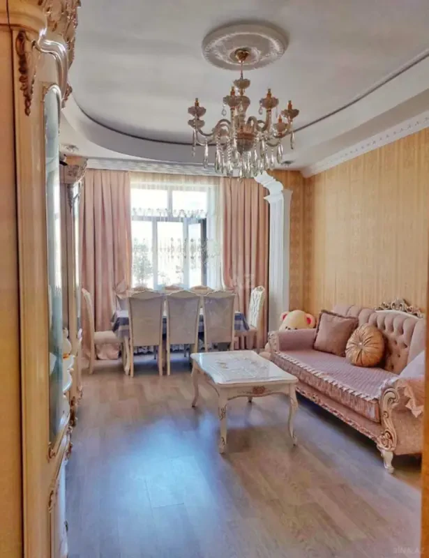 Satılır 2 otaqlı mənzil 75 m²
