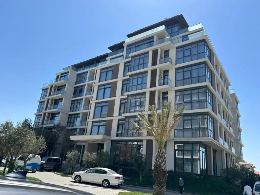 Satılır 2 otaqlı mənzil 120 m²